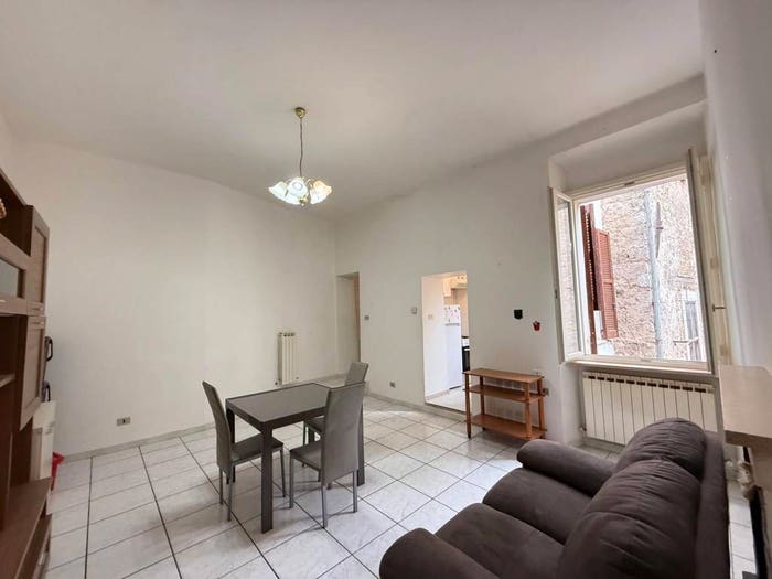 Appartamento trilocale in vendita in Piazza dei Priori, Centro, Narni
