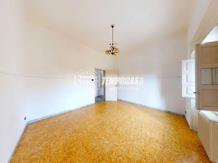 Appartamento con 6 locali in vendita in Via Trieste, Centro, Galatina