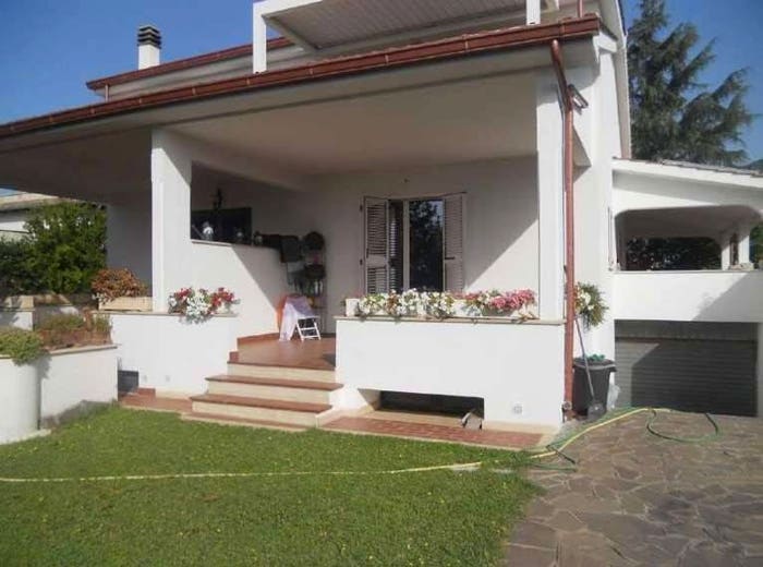 Casa con 6 locali in vendita in Viale Nuova Florida, Nuova Florida, Ardea