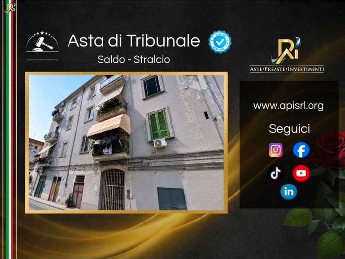 Appartamento trilocale in vendita in Via Marchese Giuseppe Palmieri n, Centro, Napoli