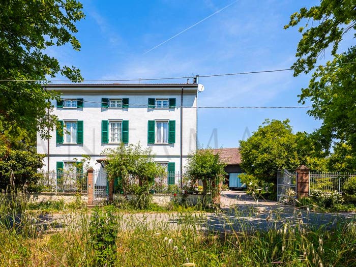 Casa con 5 locali in vendita in Viguzzolo