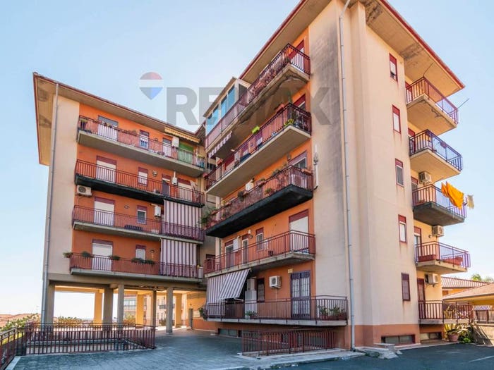 Appartamento quadrilocale in vendita in Via Orsa Minore, San Giovanni Galermo, Catania