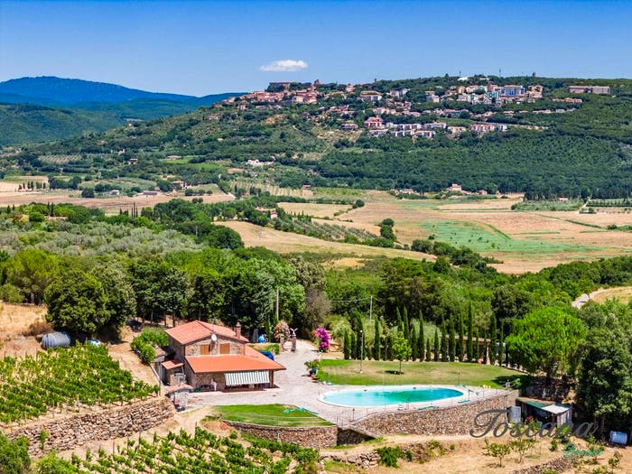 Casa con 6 locali in vendita in Località Podere San Michele, Massa Marittima