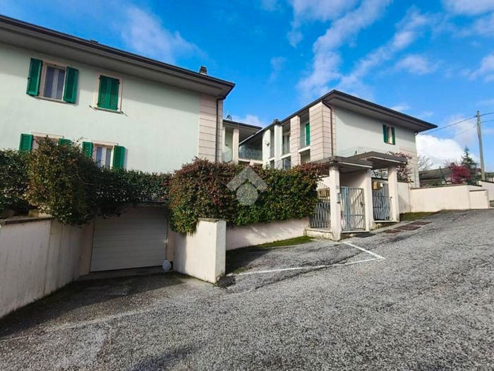 Appartamento quadrilocale in vendita in Via Colbassano, Colbassano, Fossato di Vico