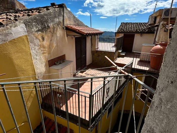 Appartamento bilocale in vendita in Piazza Nicola Perrotti Magistrato, Centro, Castellabate