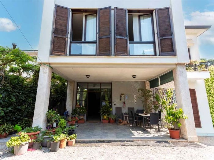 Casa con 6 locali in vendita in Via Giovanni da Cermenate, Semicentro, Cantù