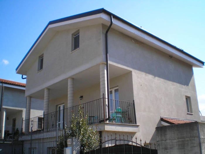 Casa con 5 locali in vendita in Via Giuseppe Thaon di Revel, Centro, Poirino