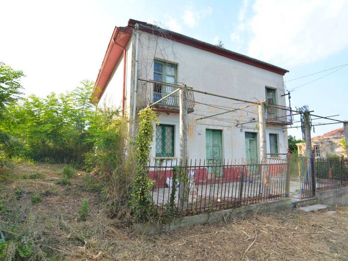 Casa quadrilocale in vendita in Lioni