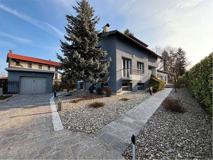 Casa con 6 locali in vendita in Via Mazzini, Gattico, GatticoVeruno