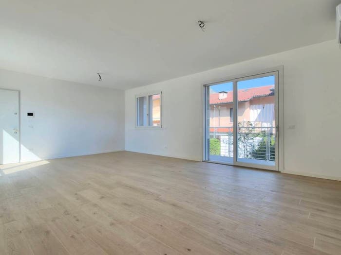 Appartamento trilocale in vendita in Via Leonardo da Vinci, Rezzato