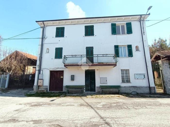 Appartamento trilocale in vendita in Via della Chiesa, Pallavicino, Cantalupo Ligure