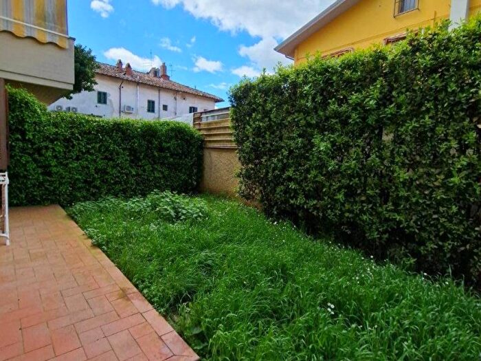 Appartamento bilocale in vendita in Via O Landini, Borgo A Buggiano, Buggiano