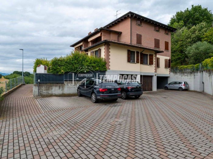 Appartamento trilocale in vendita in Via Covetta, Centro, Castellarano