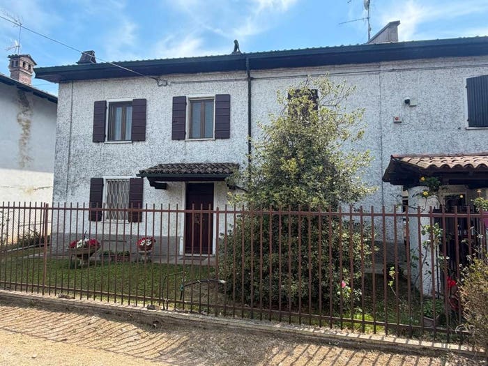 Casa quadrilocale in vendita in Strada Valle, Viguzzolo