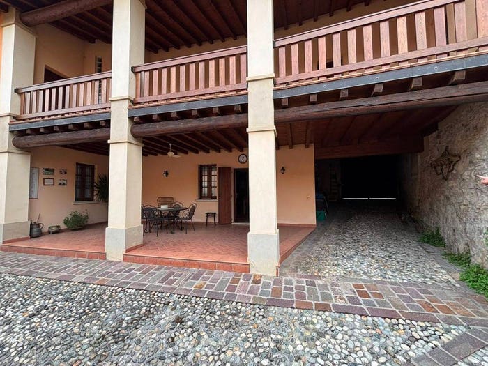 Casa con 6 locali in vendita in Via Breda, Centro, Ome