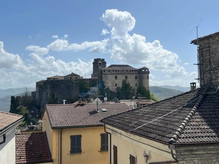 Appartamento con 5 locali in vendita in Via Pietro Cella, Centro, Bardi