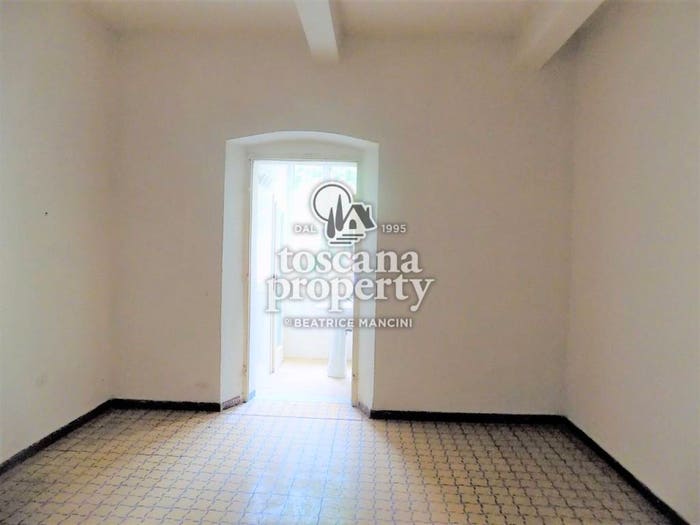 Casa con 6 locali in vendita in Via Roma, Centro, Castelnuovo di Garfagnana