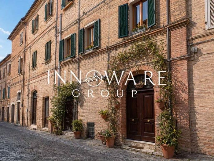 Appartamento con 5 locali in vendita in Via Gioberti, Centro, Macerata