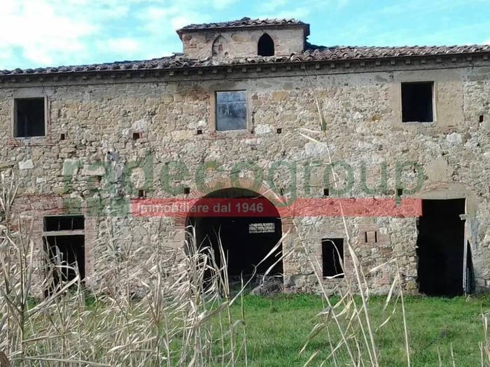 Casa con 6 locali in vendita in Via Pontesantoro, Collesalvetti
