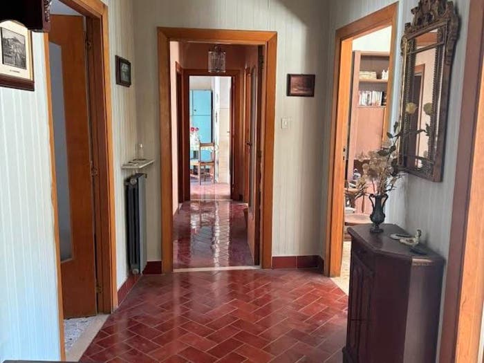 Appartamento con 5 locali in vendita in Via San Domenico, Vomero, Napoli