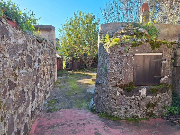Casa con 6 locali in vendita in Via Bosa, Suni