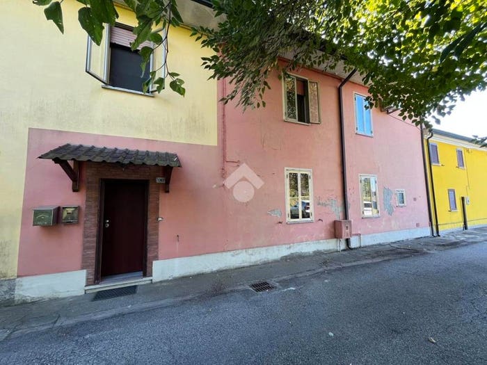 Casa trilocale in vendita in Via Trento, Centro, Ceregnano