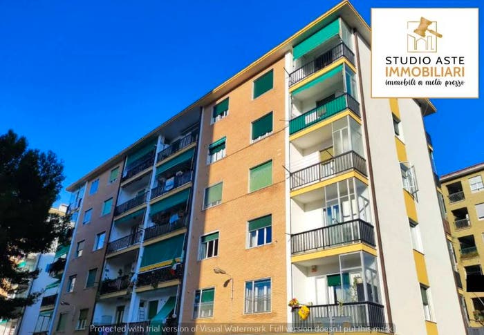 Appartamento trilocale in vendita in Via Vecchia Piemonte, Oneglia, Imperia