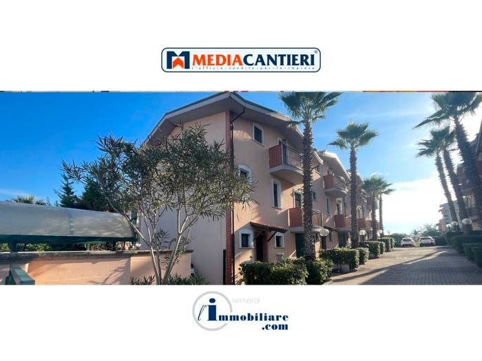 Casa con 6 locali in vendita in Via Roberto Nasuti, San Martino Bassa, Città Sant'Angelo