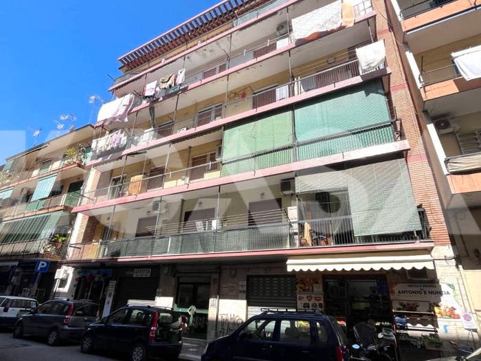 Appartamento quadrilocale in vendita in Corso Italia, Secondigliano, Napoli