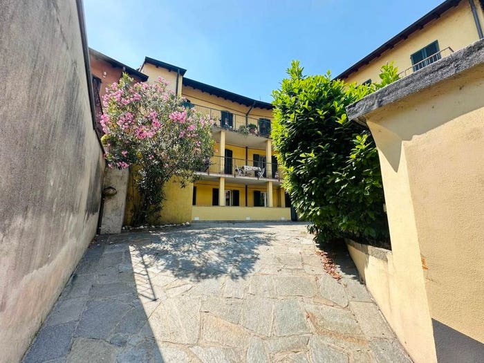 Appartamento bilocale in vendita in Via Martiri della Libertà, Centro, Calolziocorte