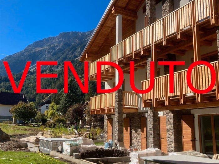 Appartamento bilocale in vendita in Via Roma, Centro, Cesana Torinese