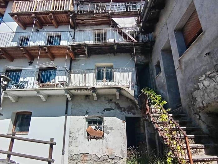 Appartamento con 6 locali in vendita in Frazione Meylan, Gignod