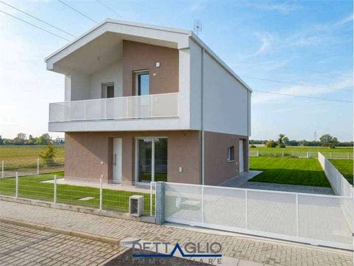 Casa con 6 locali in vendita in Via Sant'Ilario, Malcontenta, Mira