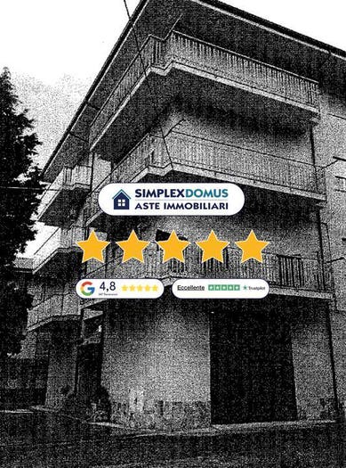 Appartamento con 6 locali in vendita in via A Miceli, Centro, San Pietro a Maida