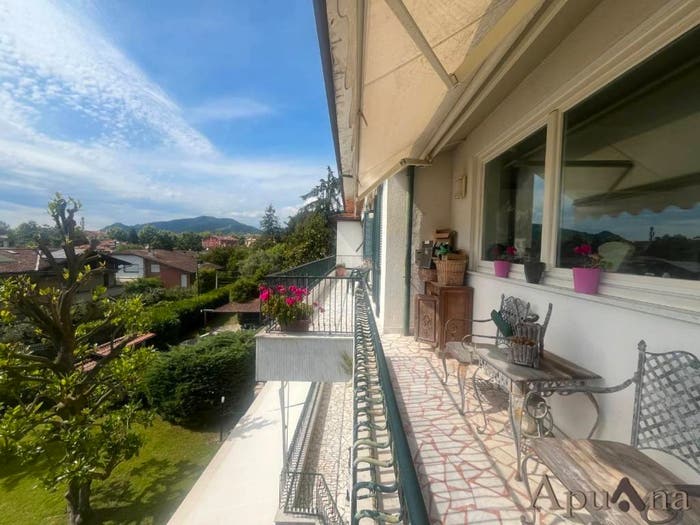 Casa con 5 locali in vendita in Centro, Massa