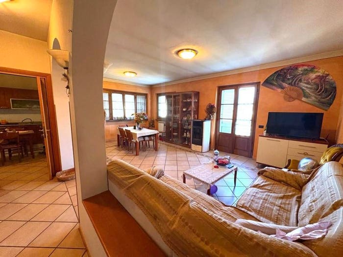 Casa con 5 locali in vendita in Montignoso, Cinquale