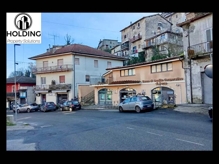 Casa con 5 locali in vendita in Via Cardinale Scipione Borghese, Centro, Artena