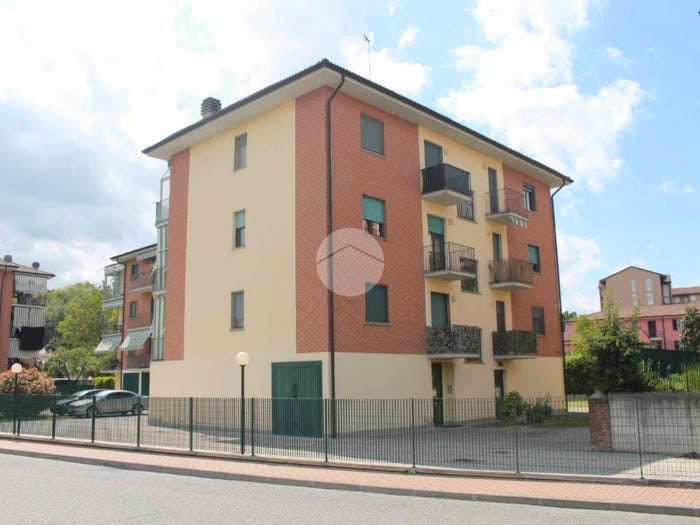 Appartamento quadrilocale in vendita in Via Valledolmo, Corso Alba Variglie, Asti