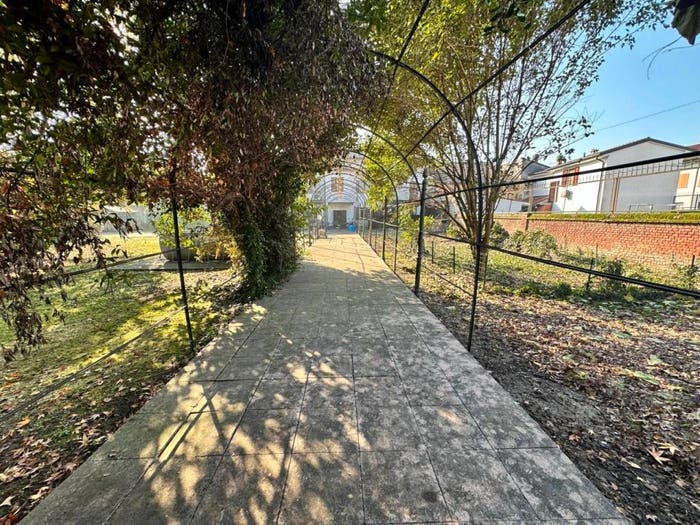 Casa con 6 locali in vendita in Via Trieste, Olmeneta