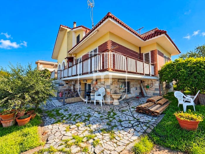 Casa con 6 locali in vendita in Via Giovanni Strauss, Valle Martella, Zagarolo