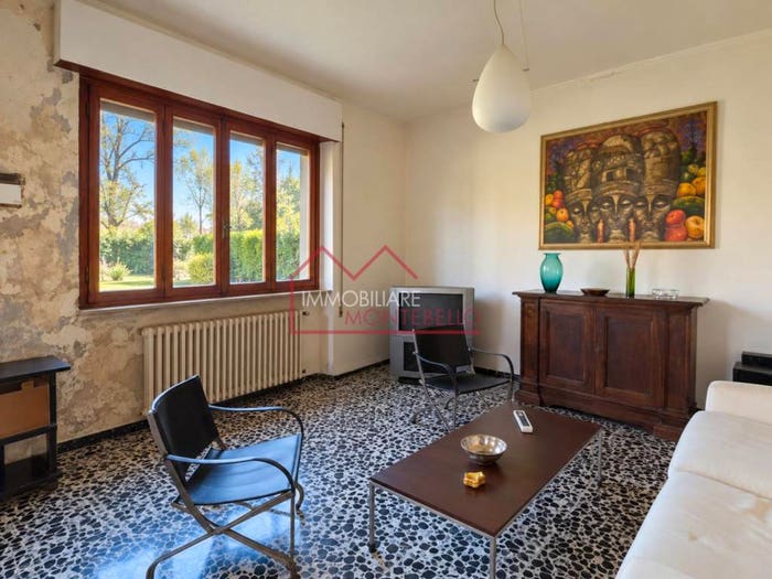 Casa con 6 locali in vendita in Via per Camaiore, Mutigliano Torre, Lucca