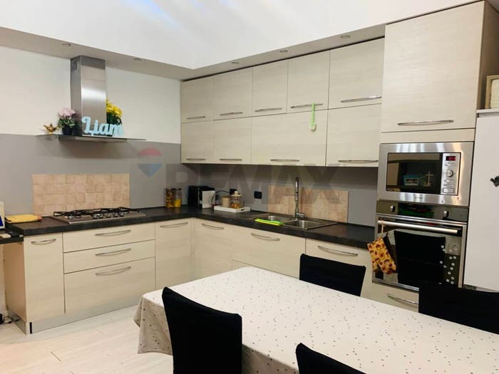 Appartamento quadrilocale in vendita in Centro, Ponti sul Mincio
