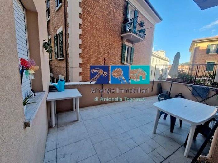 Appartamento trilocale in vendita in Via Isonzo, Adriatico, Ancona