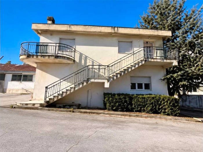 Appartamento quadrilocale in vendita in Contrada La Caia, Busso