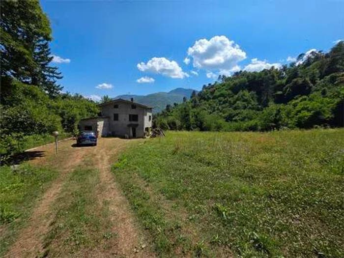 Casa con 6 locali in vendita in Strada Provinciale No Number, Gallicano