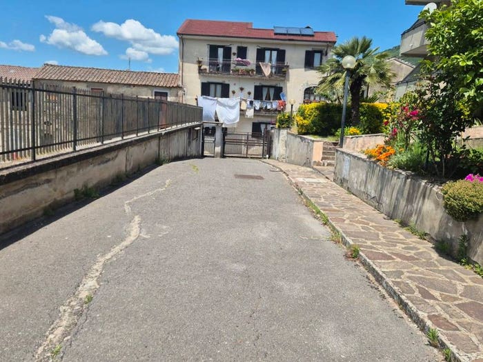 Appartamento trilocale in vendita in Via Torquato Tasso, Calvanico