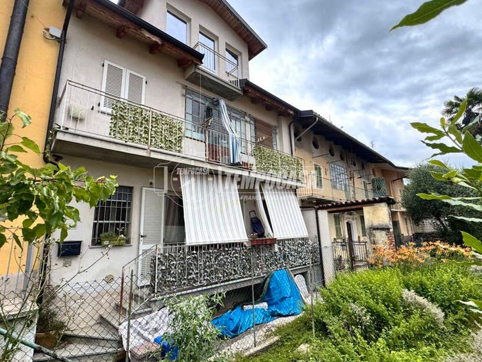 Casa con 6 locali in vendita in Via Burcina, Pollone