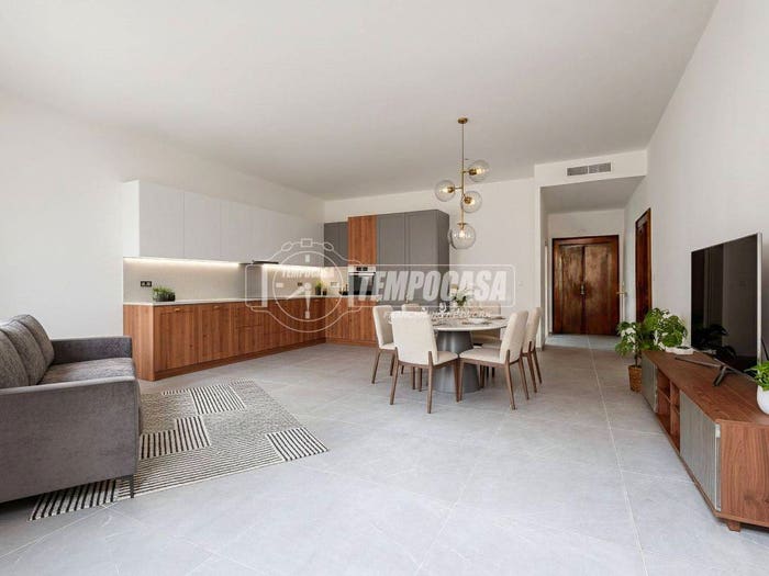 Appartamento quadrilocale in vendita in Via Giuseppe Finzi, Centro, Mantova