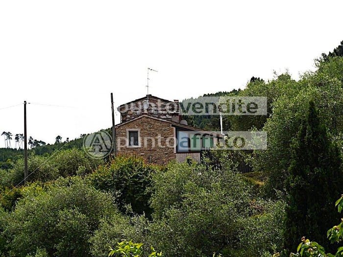 Casa con 6 locali in vendita in Via di Tiglio, Pieve di Compito Sant'Andrea di Compito, Capannori