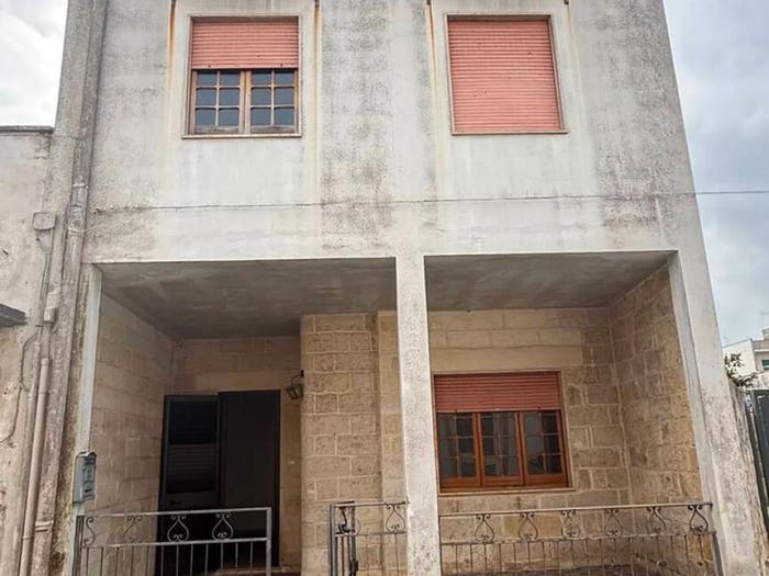 Casa con 6 locali in vendita in Via Tagliamento No Number, Botrugno
